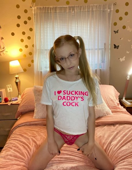 teen topless onlyfans free naked photo