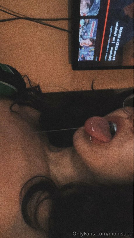monisuea sexy pornstar image