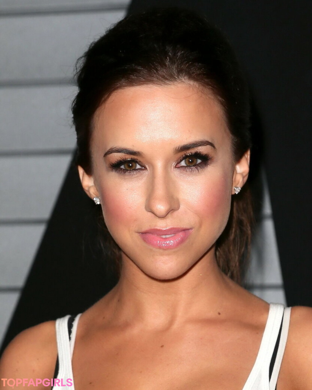 Lacey Chabert pornographic actress pics