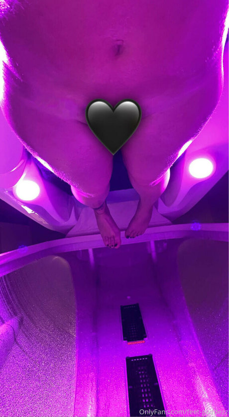 feet goddezz top profile image