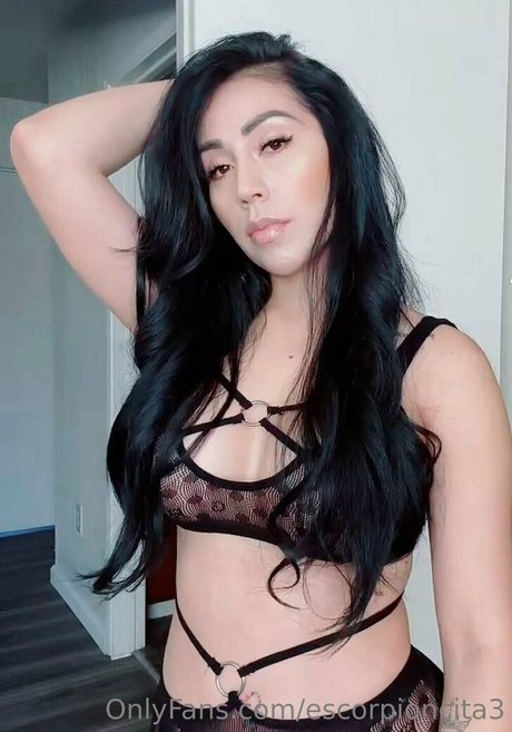 escorpioncita3 model hot images