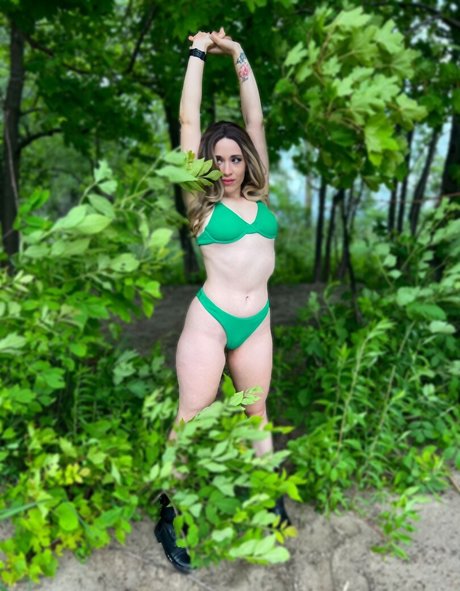 SunfyreTv model best photos