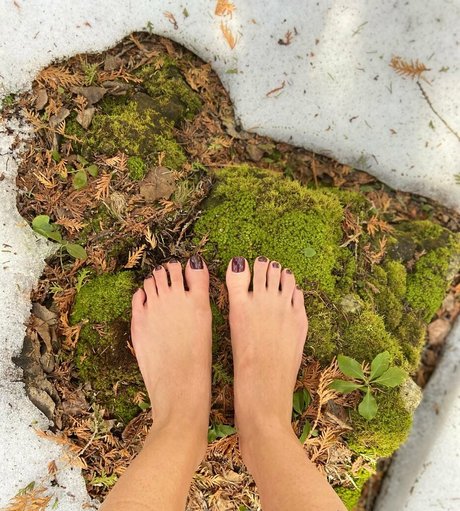 mstoequeen nude model pics