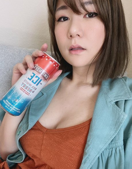 teen topless onlyfans porn picture