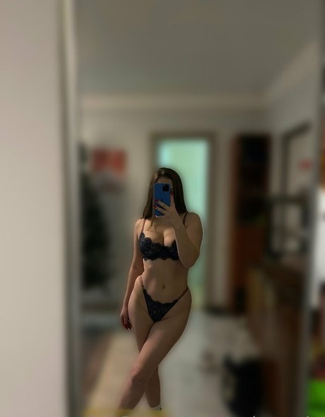 the cherry on the cake free actress pictures