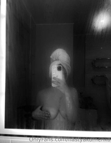 the cherry on the cake star naked pic