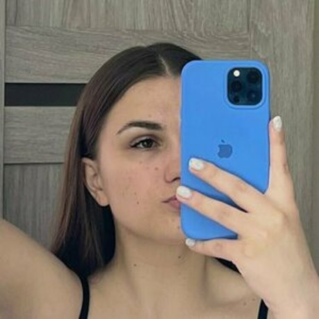 the cherry on the cake model art photos