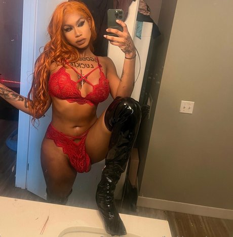 luckiesuniverse pornstar pictures