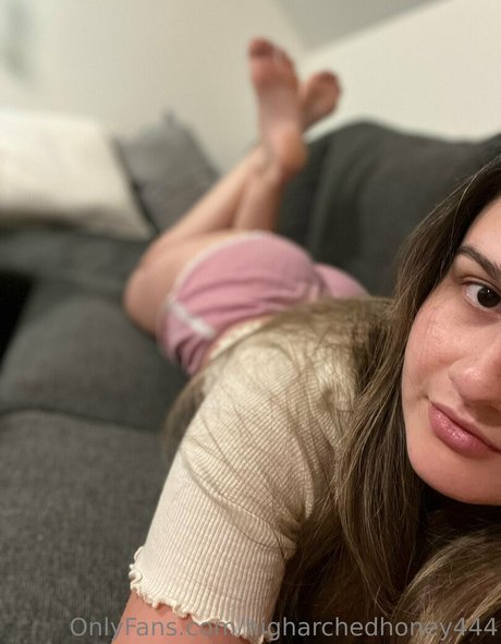 higharchedhoney444 art model photos