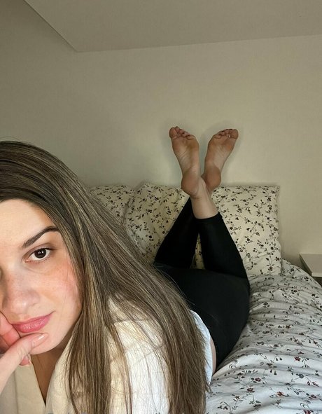 higharchedhoney444 top profile image