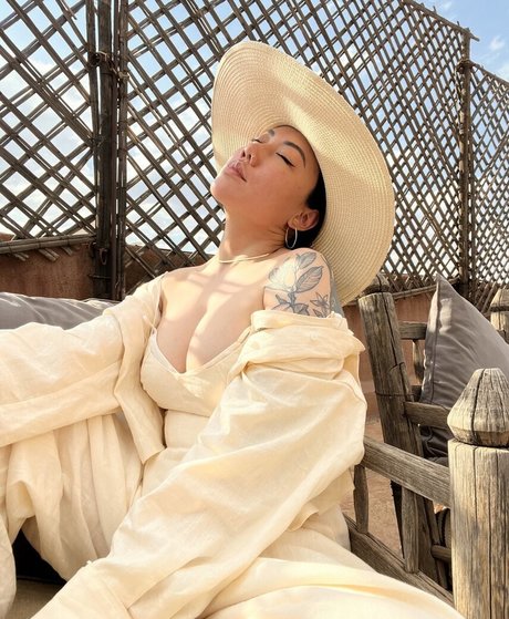 Ravenna Tran naked actress picture