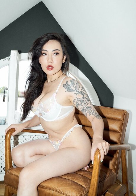 Ravenna Tran top profile image