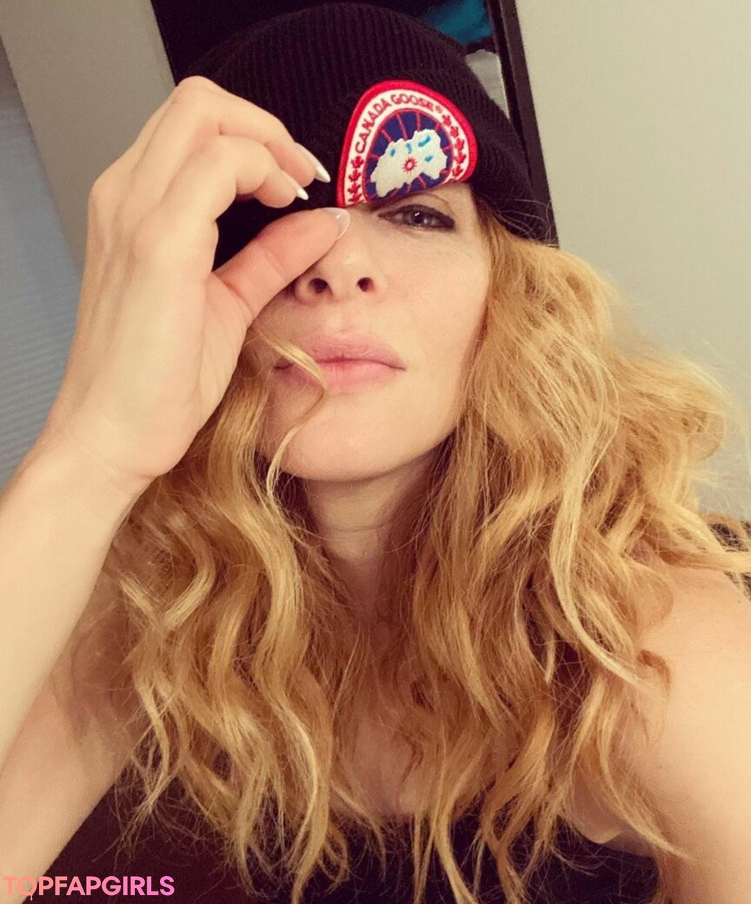 Rachelle Lefevre model erotic pictures