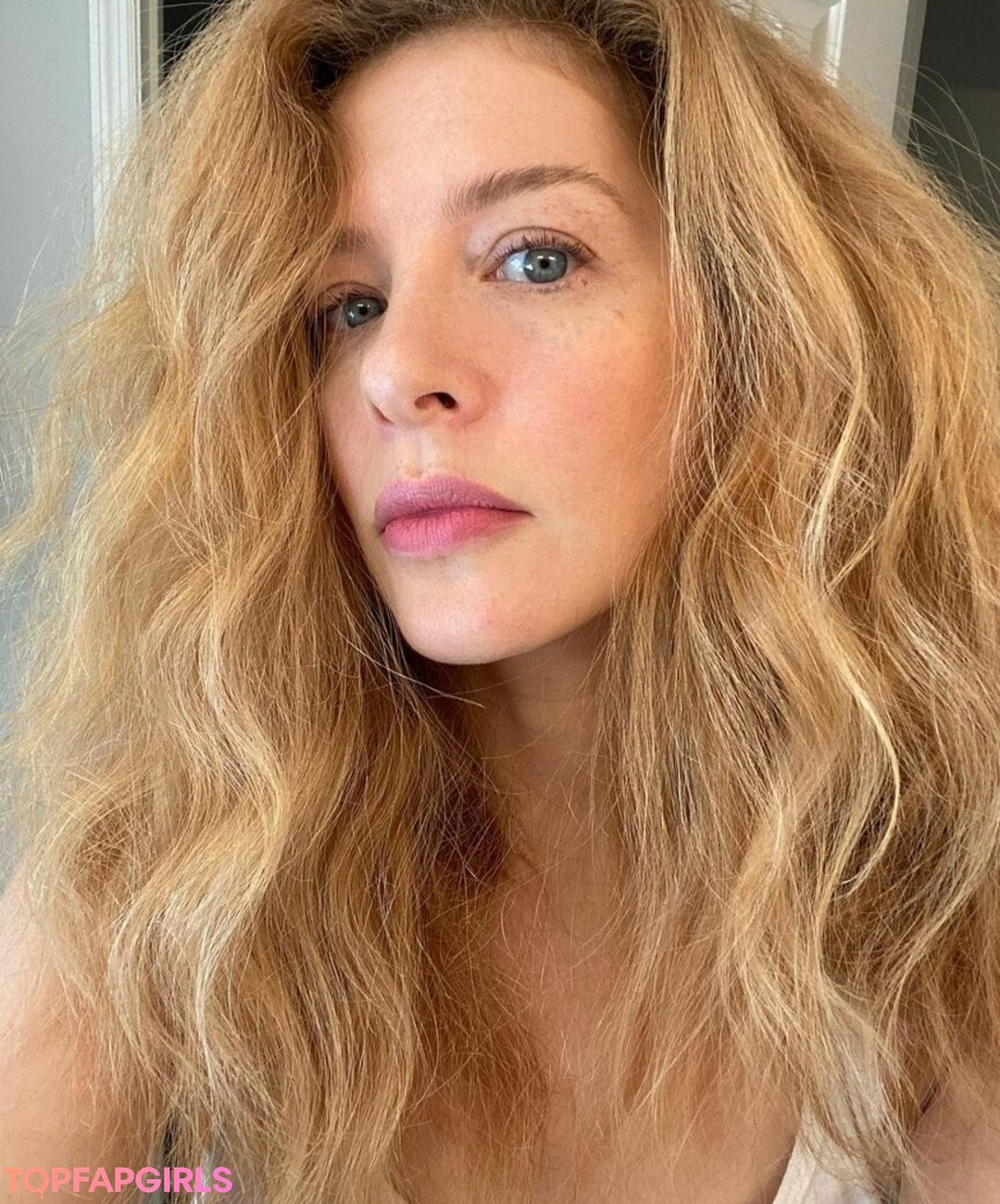 Rachelle Lefevre beautiful actress pics