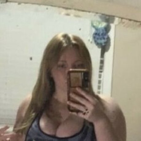 yourstrulysav hot model pics