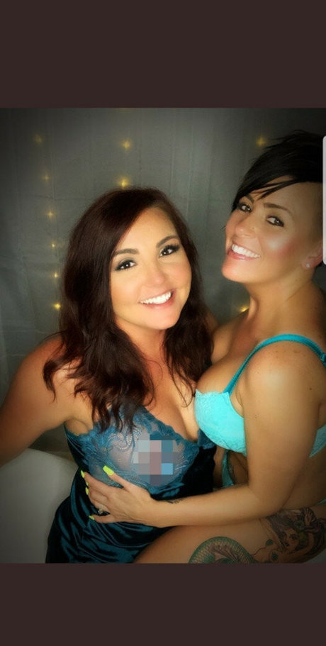 teacher milf onlyfans naked picture