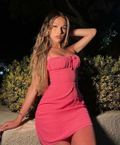 Julia Merekoulias star porn image