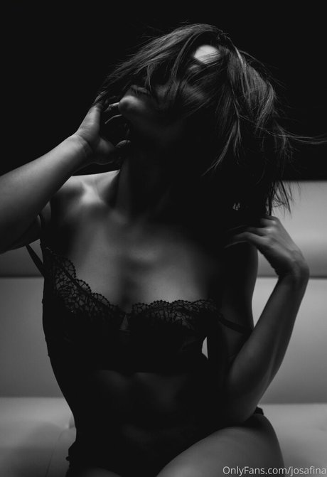 josafina star top photo