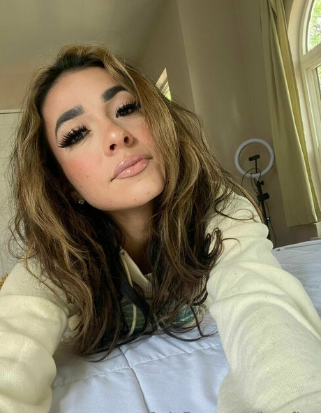 josafina pretty star image