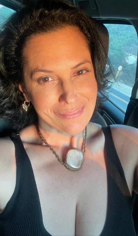 Ileuza Elias model adult pictures