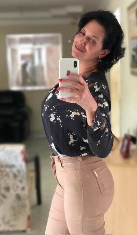 Ileuza Elias hot pornstar pics