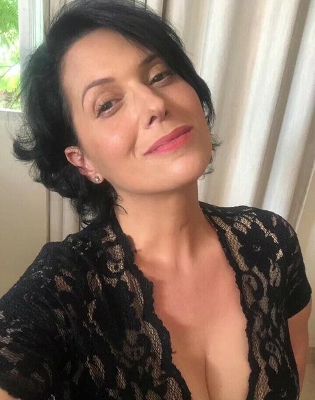 Ileuza Elias model photo