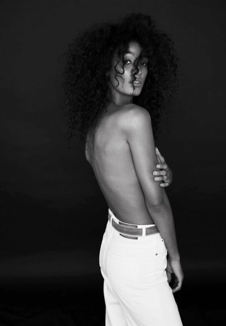 Eden Saban erotic model image