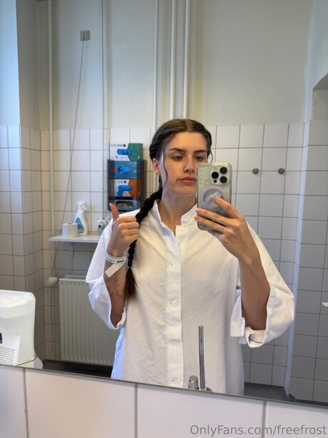 freefrost high quality pornstar images