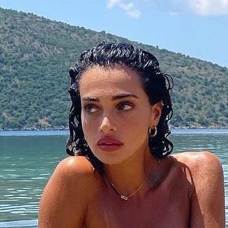 Eden Fines model perfect picture