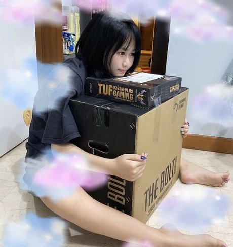 down onlyfans sexy xxx photo