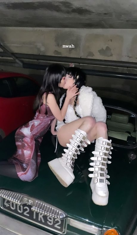 Arielle Maxine model picture