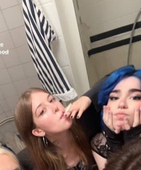 Arielle Maxine pornstar free photo