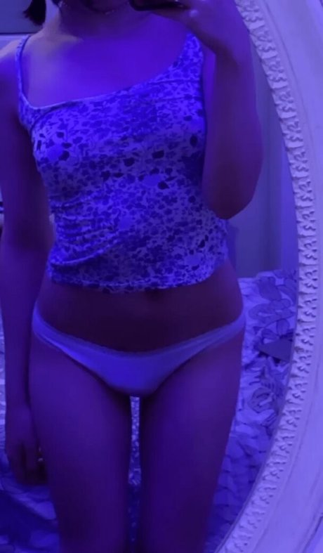 Arielle Maxine model beautiful gallery