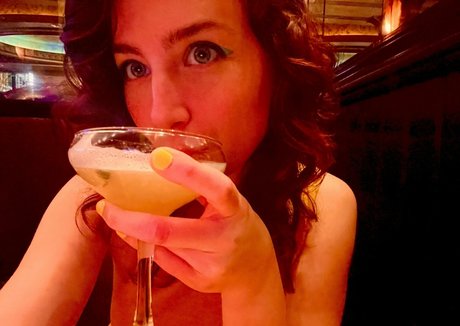 foxiwebb art actress photos