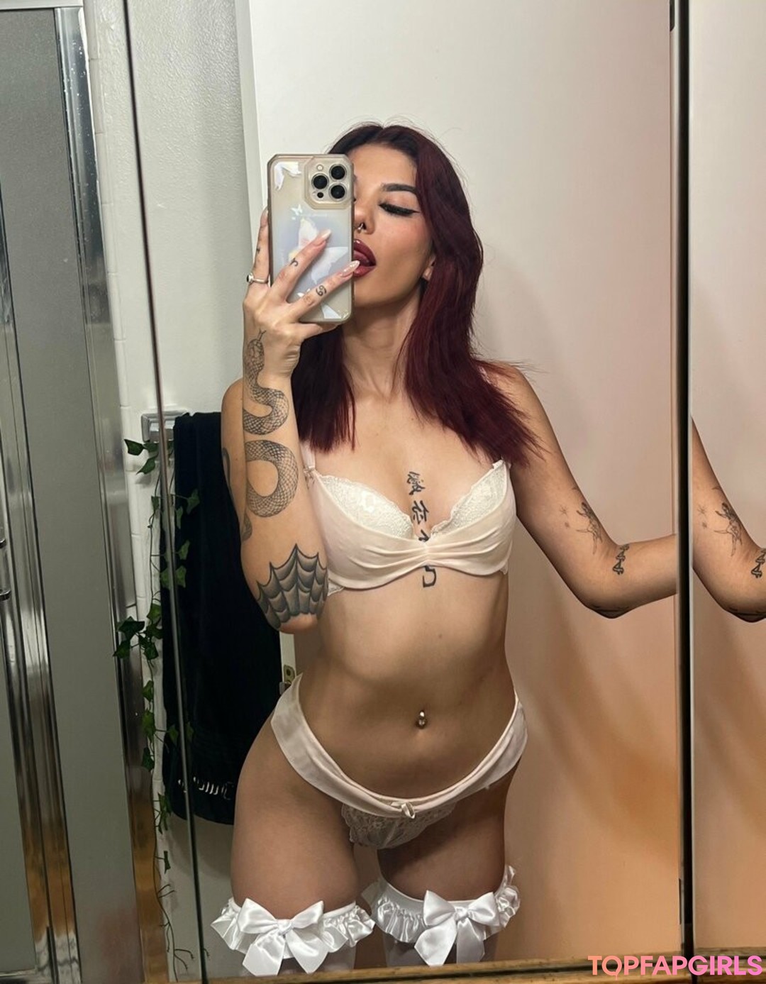 waifu onlyfans free photo