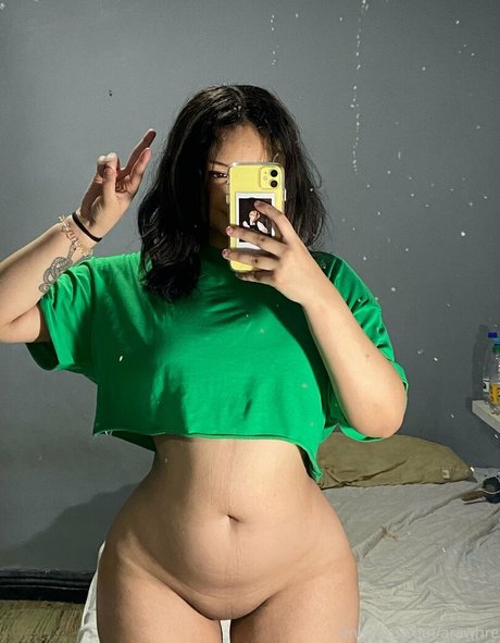 arawhre star sexy photos