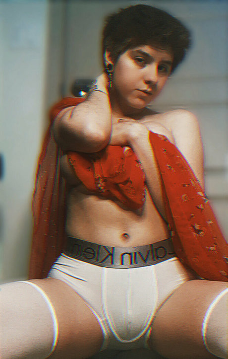 officialwybielo art actress gallery