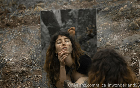 alice inwonderland96 model nice image