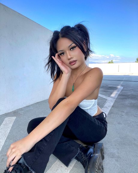 Nikkittran beautiful actress photos