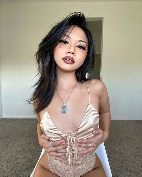 Nikkittran star porn pictures