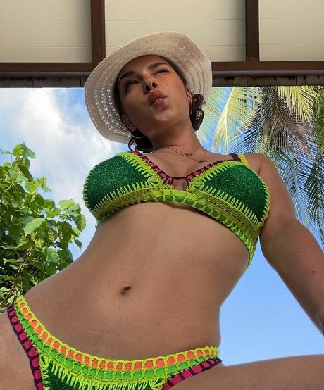 Emmy Tifrit naked star photos