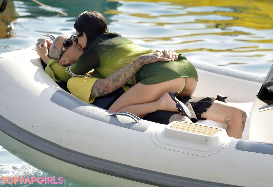 Kourtney Kardashian free actress archive
