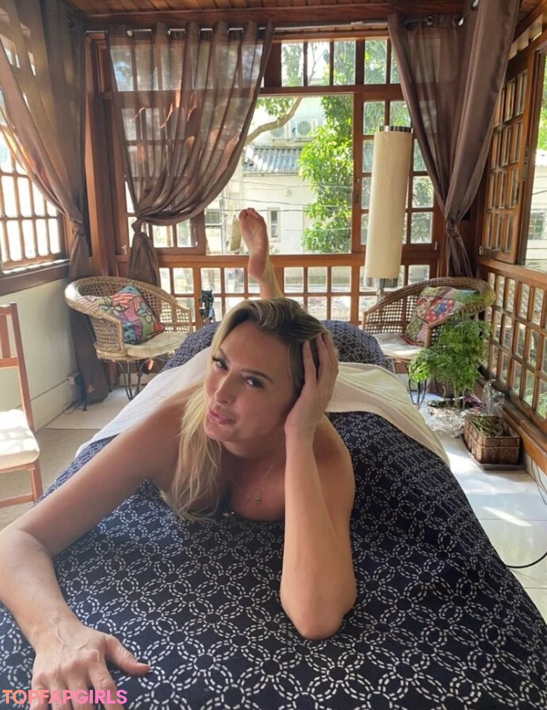 Sill Esteves nude pornstar img