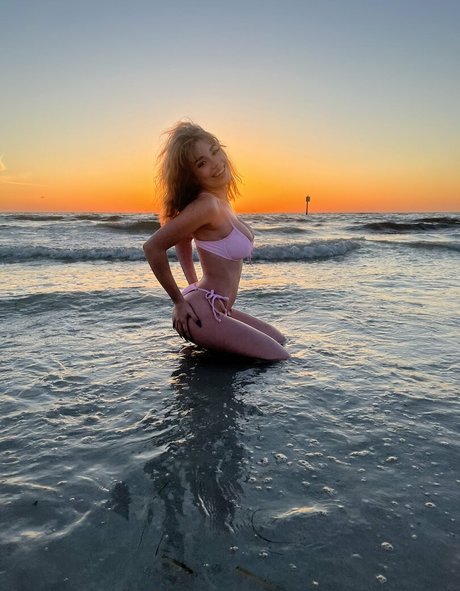 massive tits onlyfans nude photo