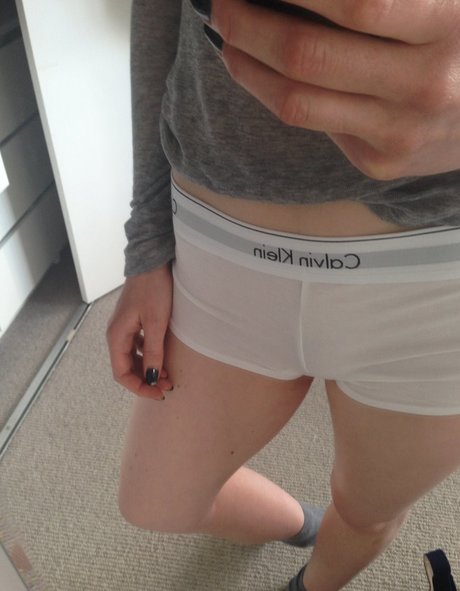 Bonnie Wright nice pornstar photos