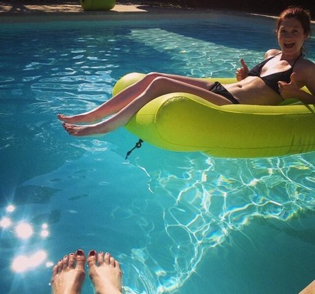 Bonnie Wright pretty actress photo