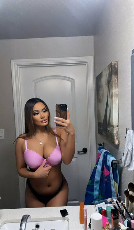 wetkinky pornstar adult archive