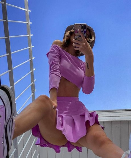 Yuslopez erotic model photo