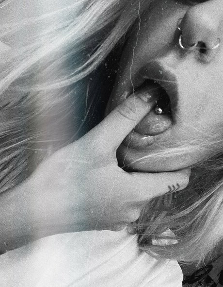 helga1 free nudes star photo