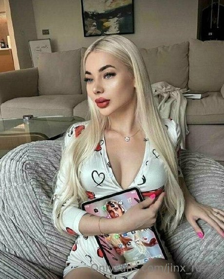 jinx roses beautiful model photo